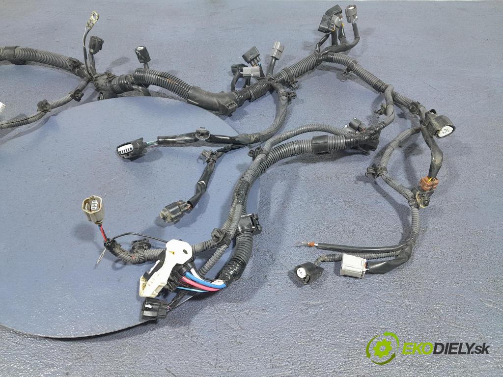 Mitsubishi Asx 0 instalace Elektrický: