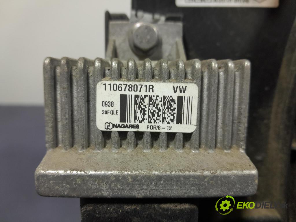 Renault Clio 2018 ventilátor Chladič: 214818009R