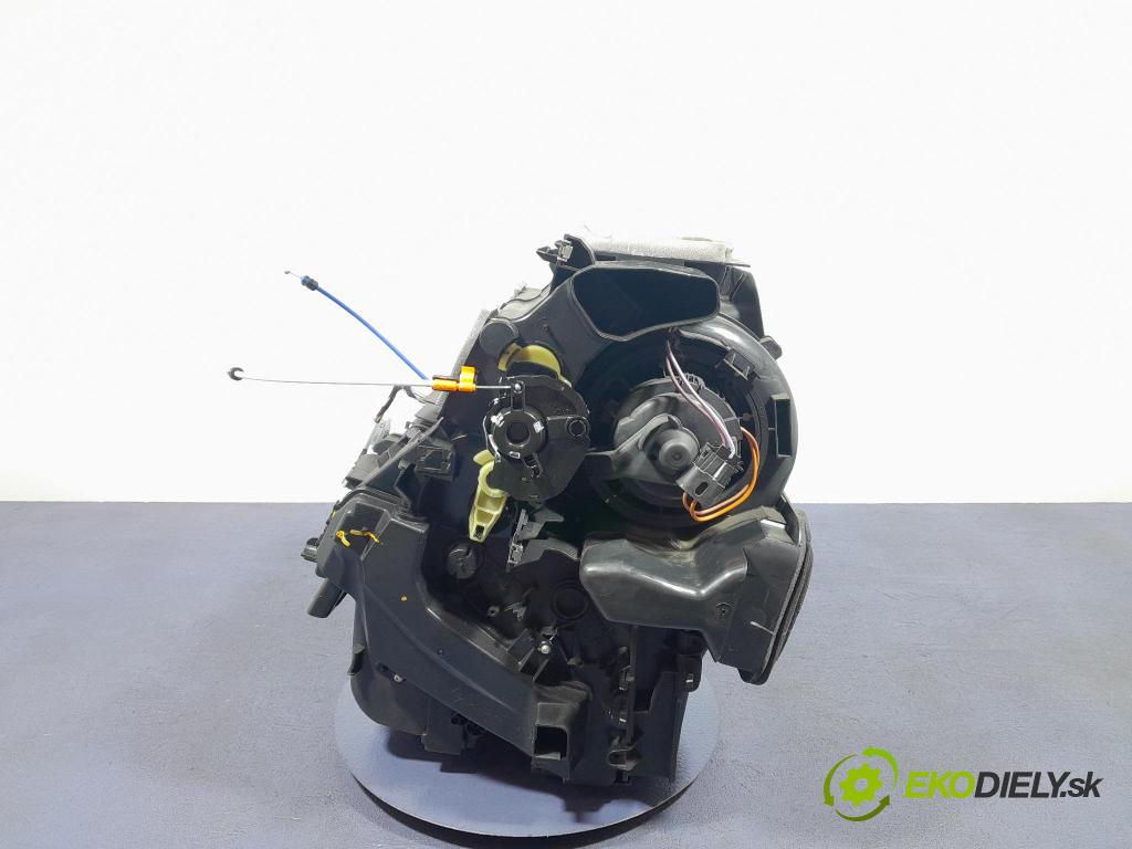 Renault Clio 2018 radiátor 272709355R