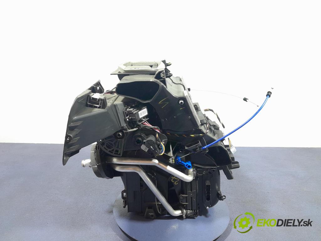 Renault Clio 2018 radiátor 272709355R