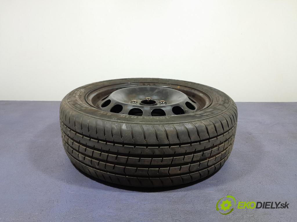 Vw Golf 2008 kolo Přístupné 5Q0601027AG