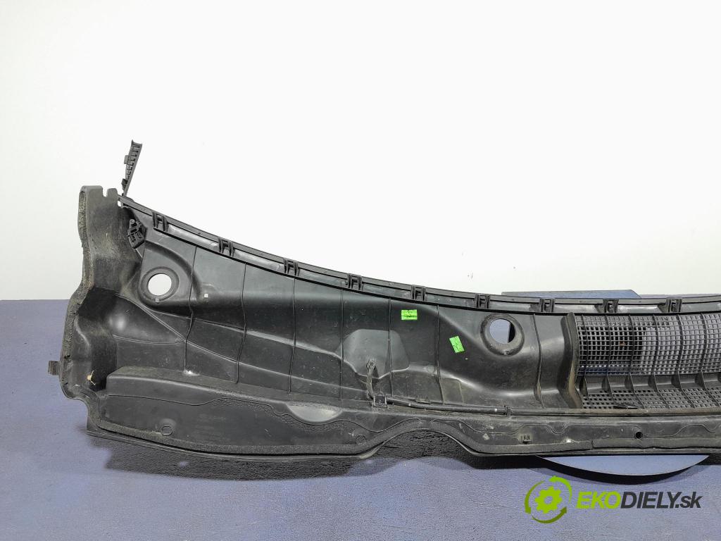 Kia Sportage 2011 torpédo 86151-3U000