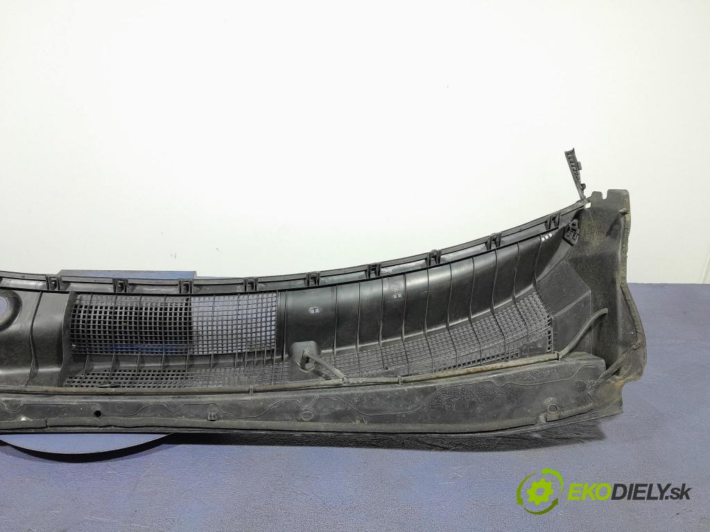 Kia Sportage 2011 torpédo 86151-3U000