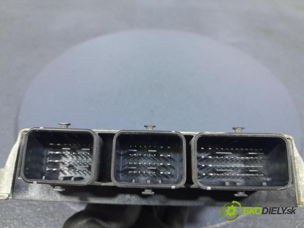 Peugeot 206 2011 řídící jednotka Motor: 9677592980