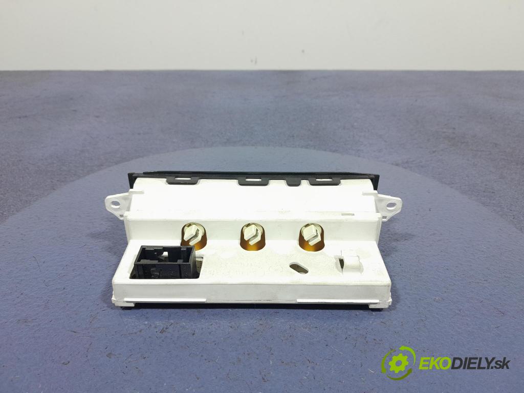 Peugeot 206 2011 displej Radio / GPS 96613336XT