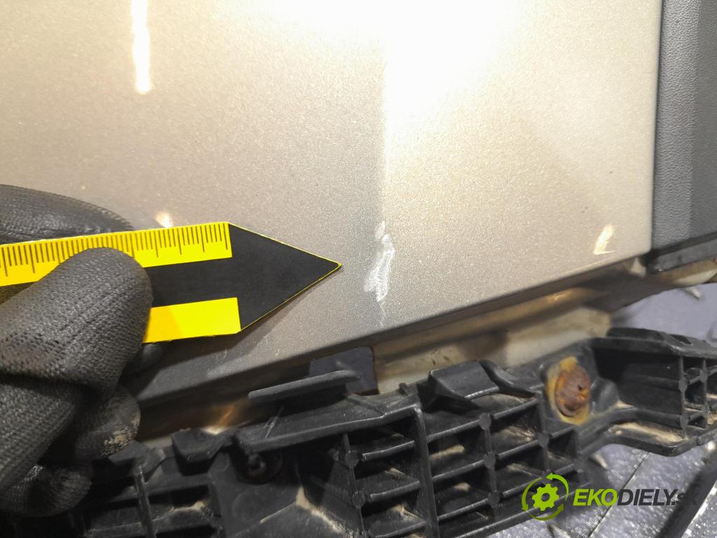 Kia Sportage 2011 blatník Predné Vľavo: