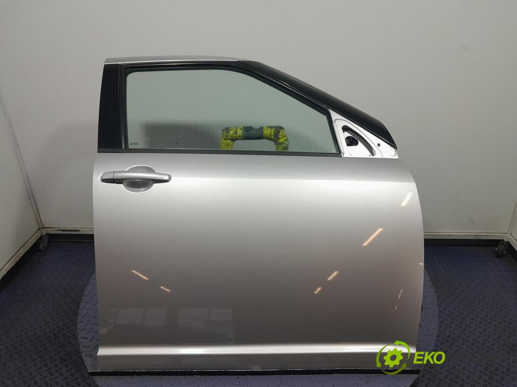 Suzuki Swift 2009 dvere Predné pravé