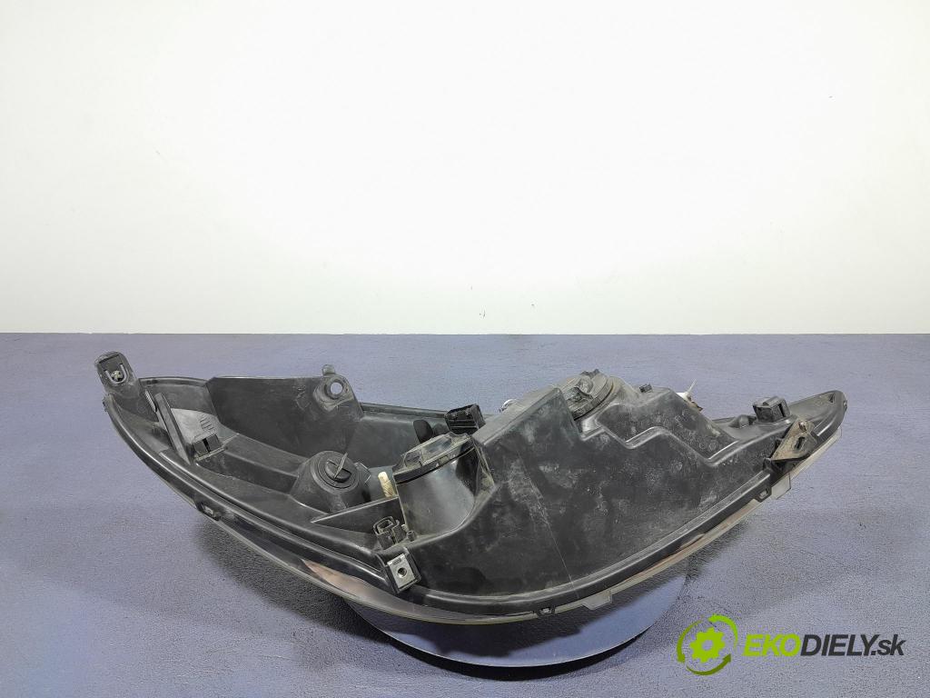 Peugeot 206 2011 Reflektor: Vľavo: 9686606780