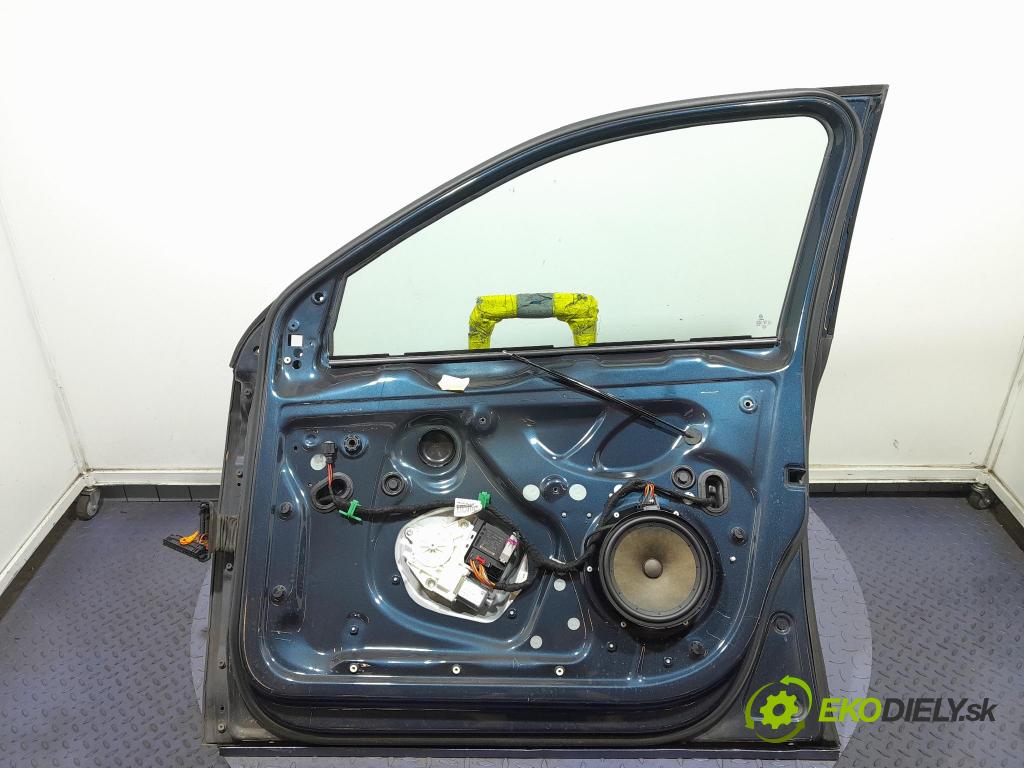Vw Golf 2008 dvere Predné pravé 