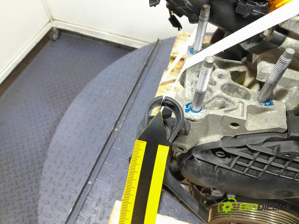 Peugeot 206 2011 motor Benzín: KFT