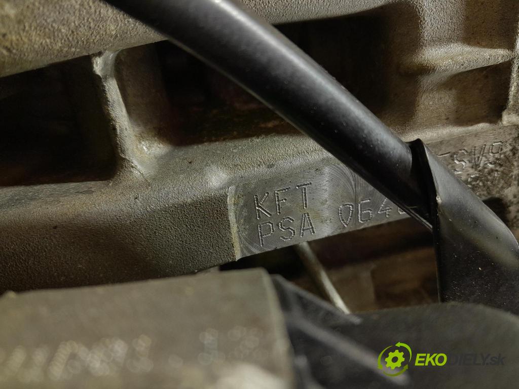 Peugeot 206 2011 motor Benzín: KFT