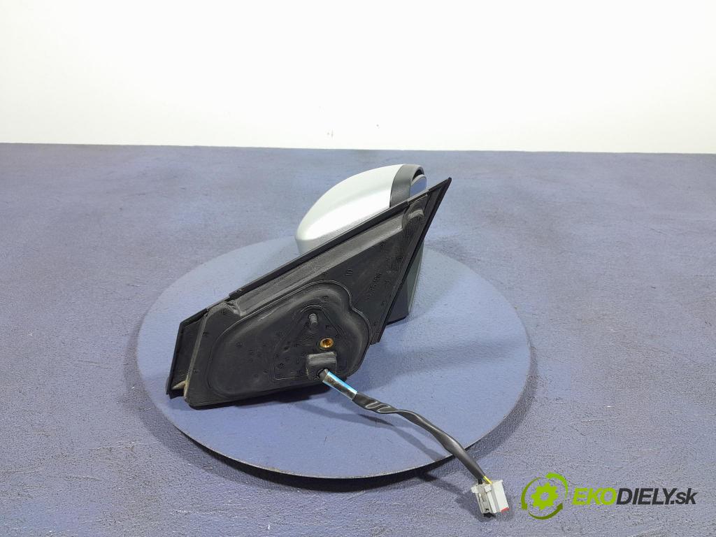 Ford Mondeo 2010 zrkadlo pravé