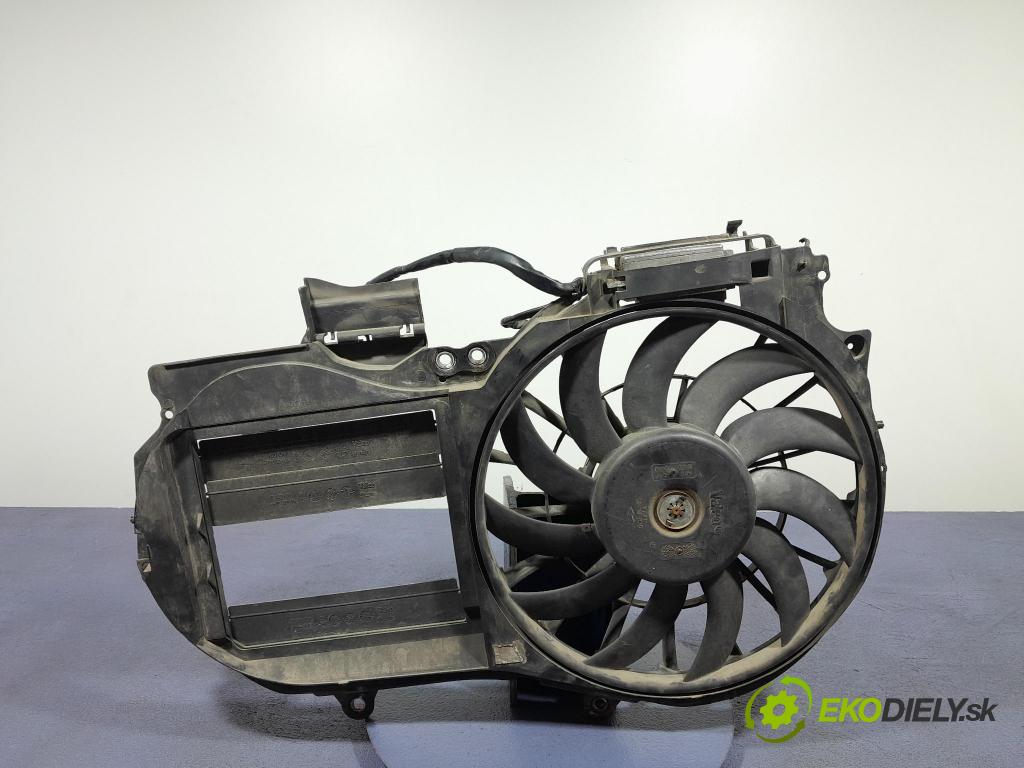 Audi A4 2001 ventilátor Chladič: 8E0121205
