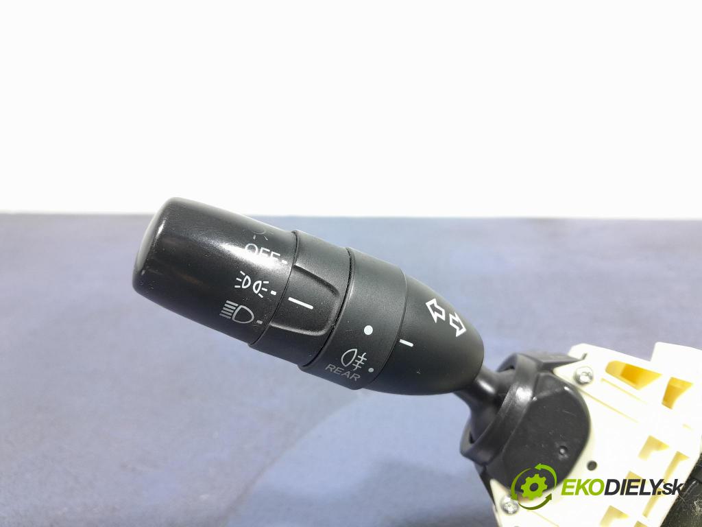 Honda Civic 2009 prepínač Komplex: M29843