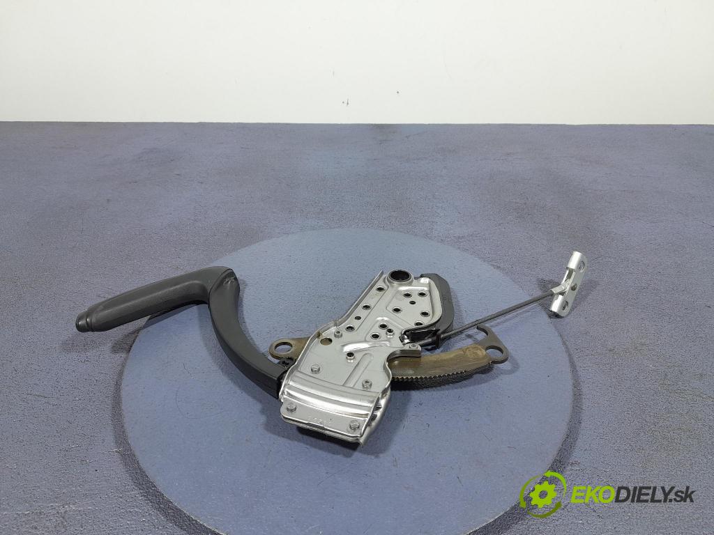 Honda Civic 2009 kulisa Brzda: Manuál