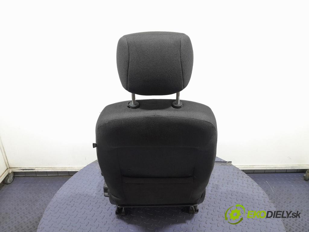 Ford Mondeo 2010 Sedačka Ovládače: