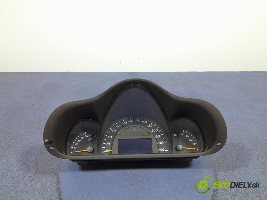 Mercedes C-klasa 2003 prístrojovka/ budíky A2035401547