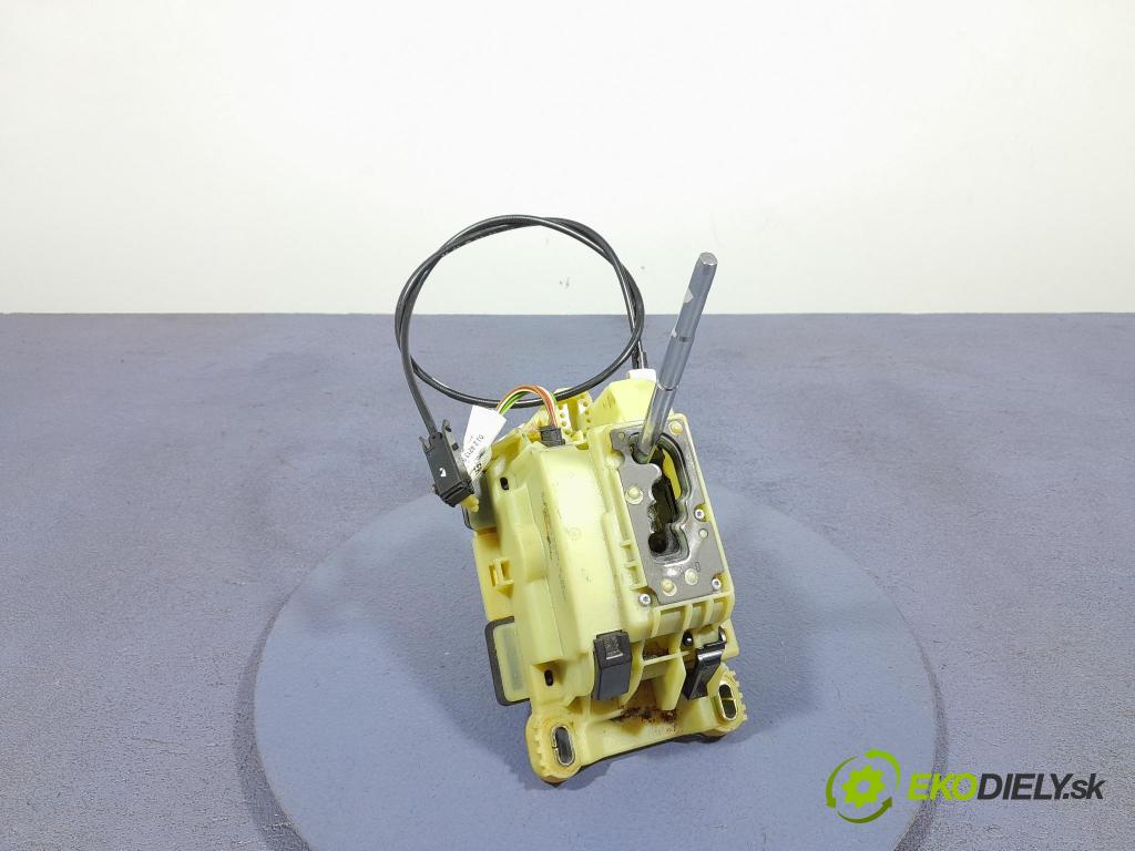 Mercedes C-klasa 2003 kulisa Změny Ozubené kola: A2032675524