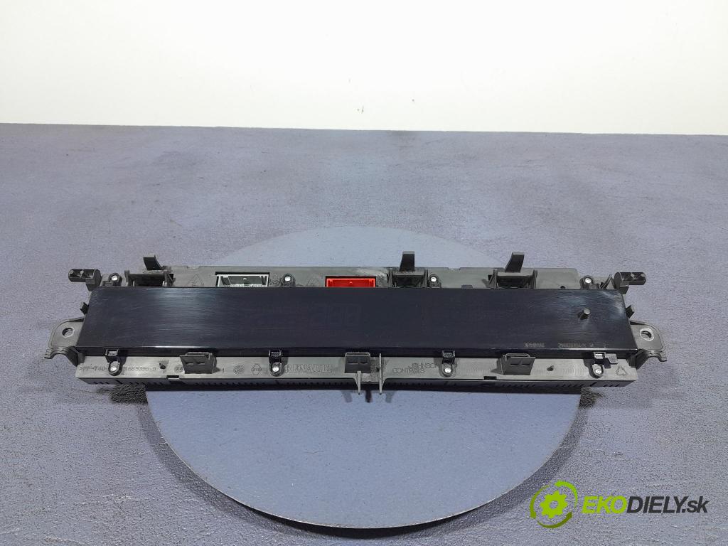 Renault Scenic 2003 prístrojovka/ budíky 8200107954