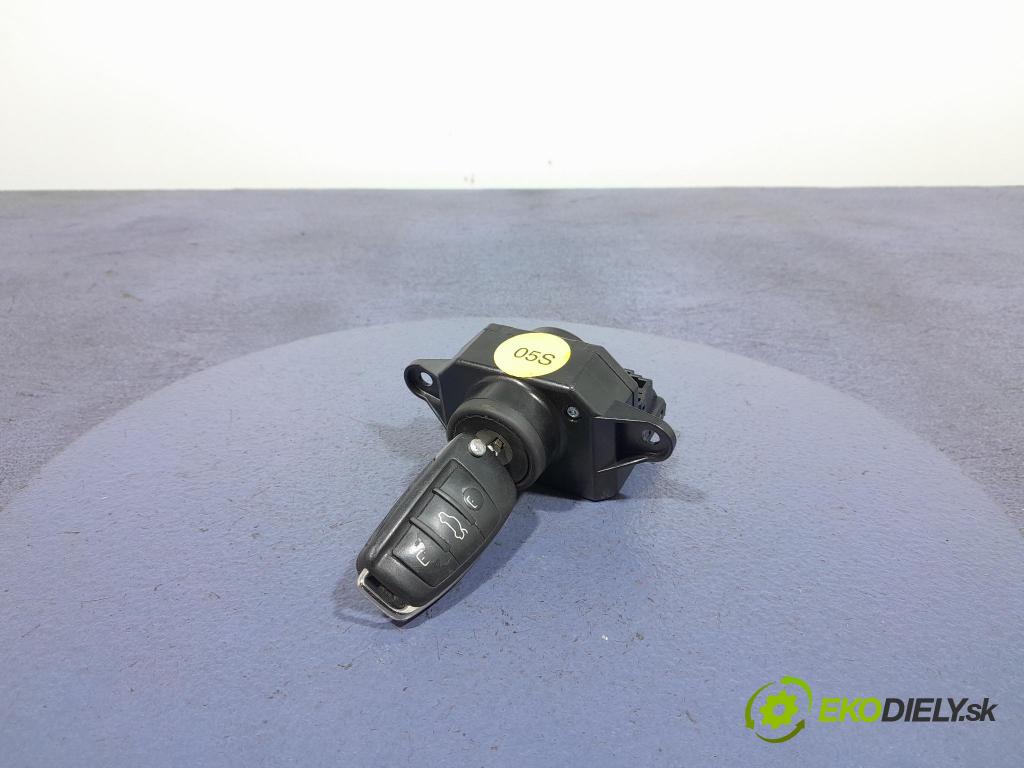 Audi A6 2005 Spínač zapalování. 4F0909131D