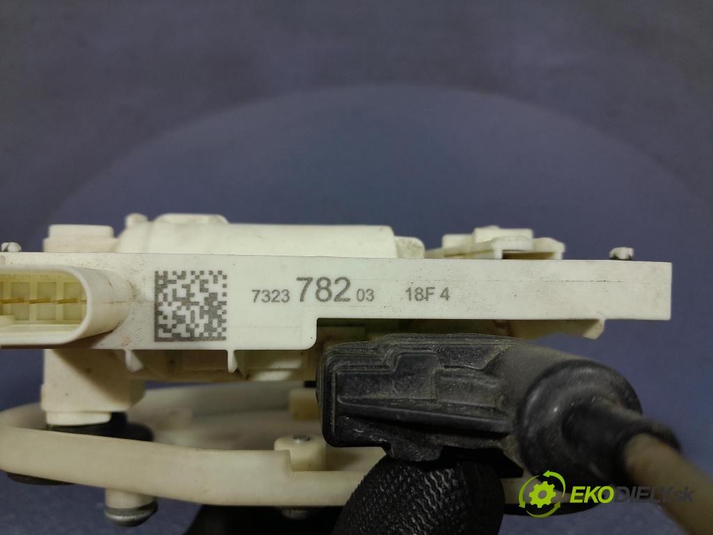 Bmw X5 2014 zámok dvere Predné v pravo: 7323782