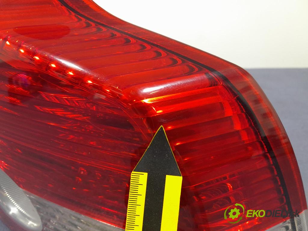 Volvo S40 2005 svetlo / reflektor zad Prava: Vonkajsia: 30698916