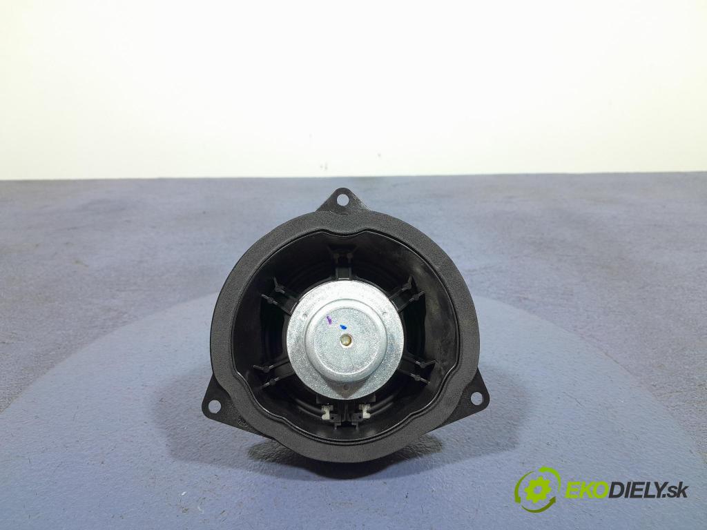Bmw X5 2014 Mluvčí: / Subwoofer: