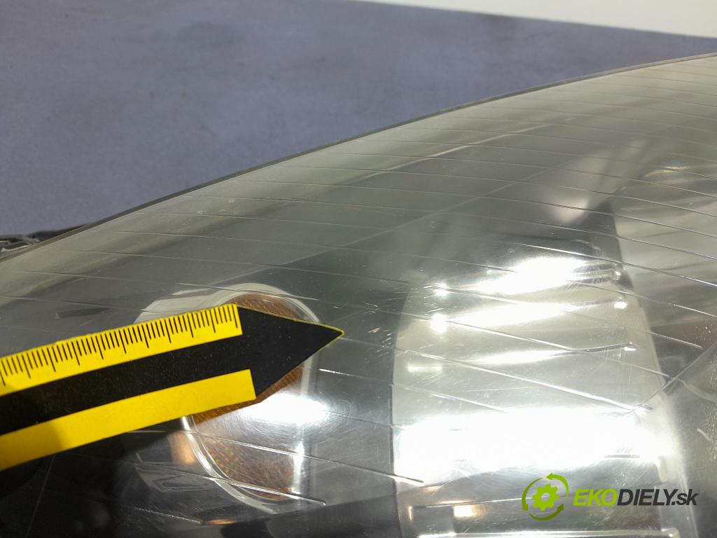 Opel Astra 2005 Reflektor: v pravo: