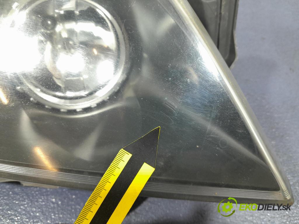 Opel Astra 2005 Reflektor: v pravo: