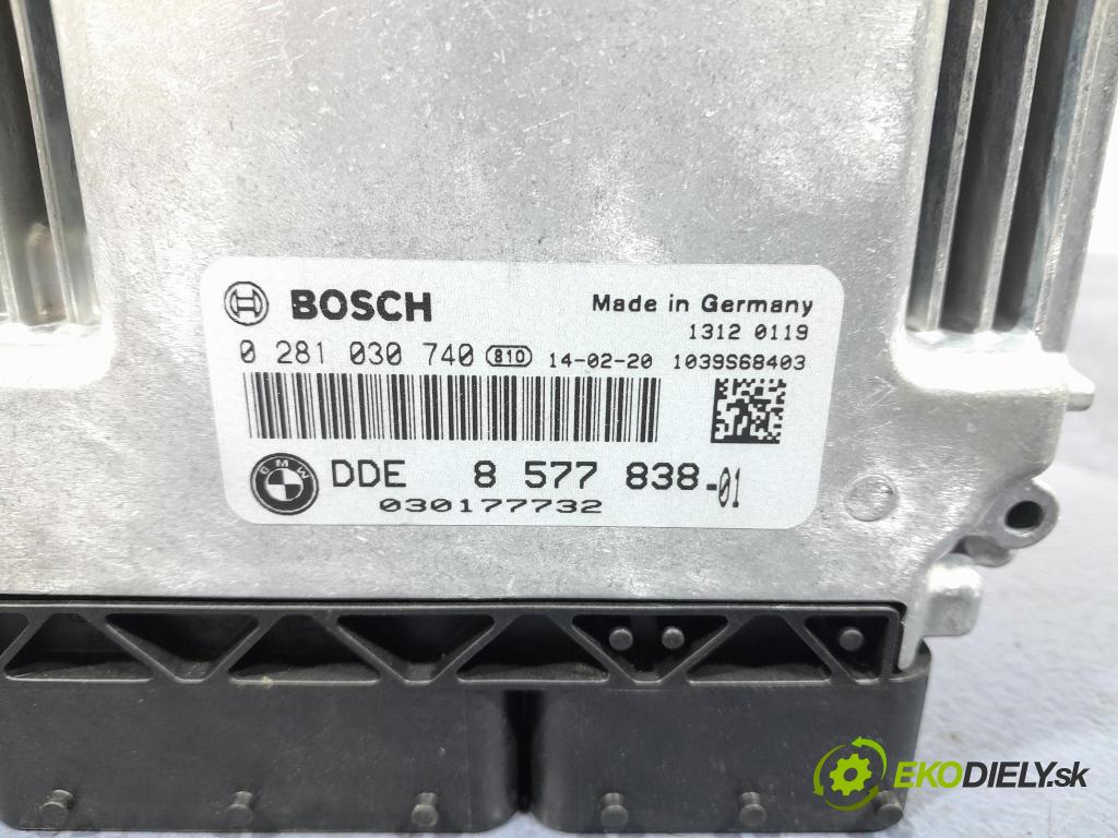 Bmw X5 2014 řídící jednotka Motor: 8577838