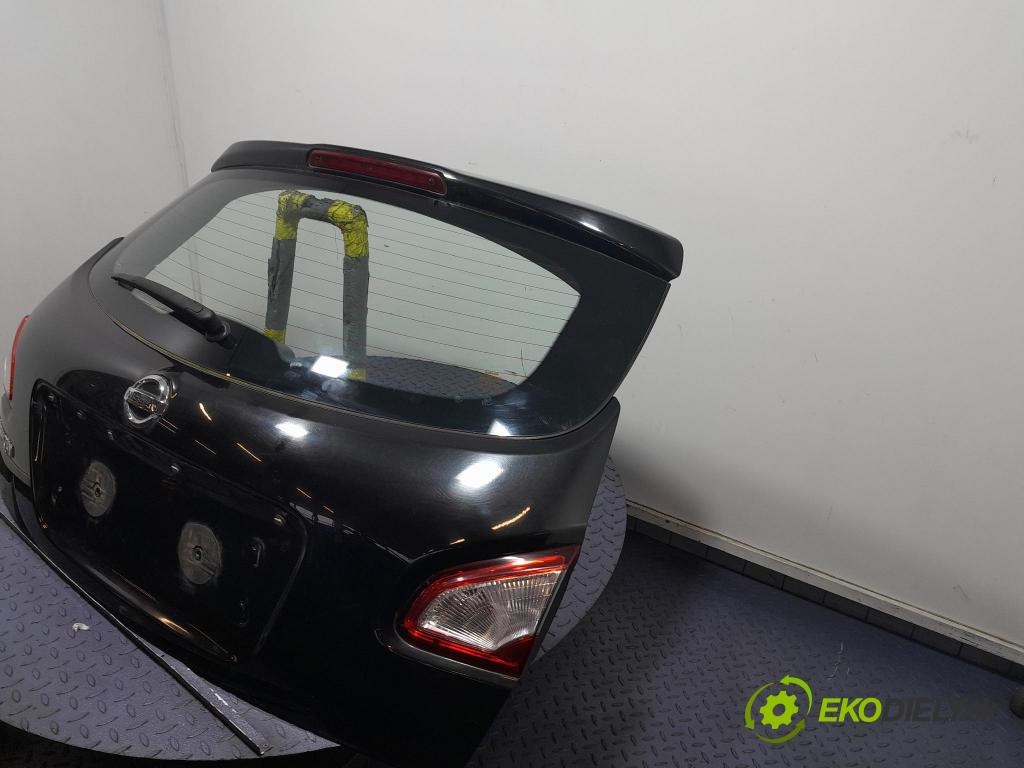 Nissan Qashqai 2011 zadní dveře kufra: kufr