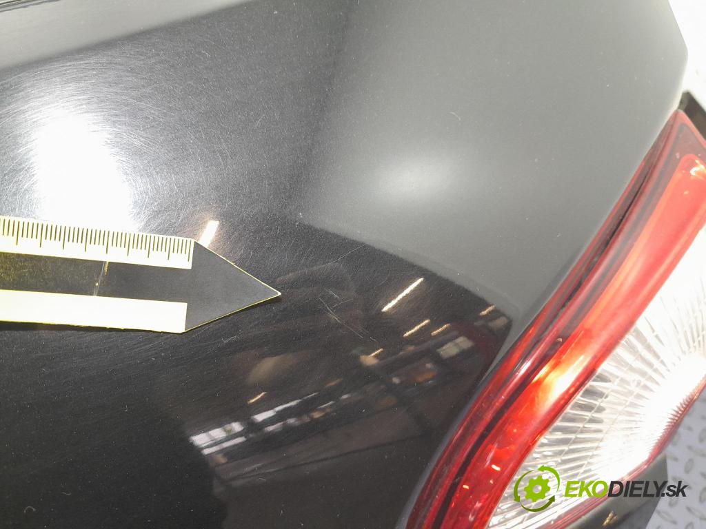 Nissan Qashqai 2011 zadní dveře kufra: kufr