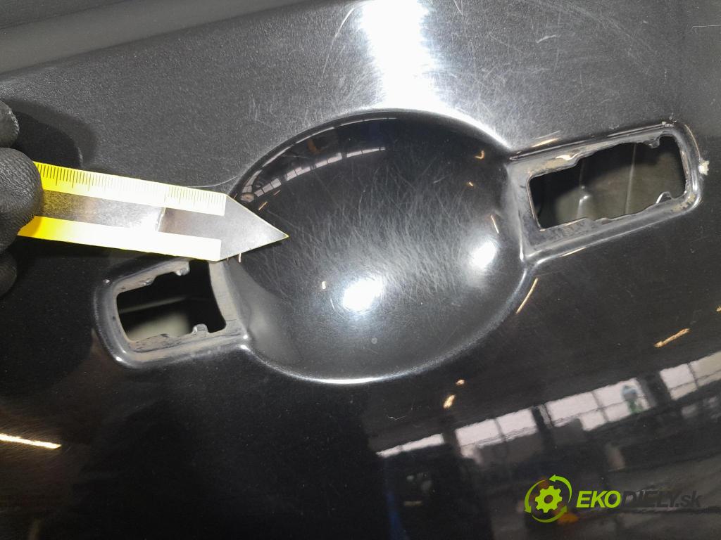 Nissan Qashqai 2011 dveře před Vlevo, odjet: