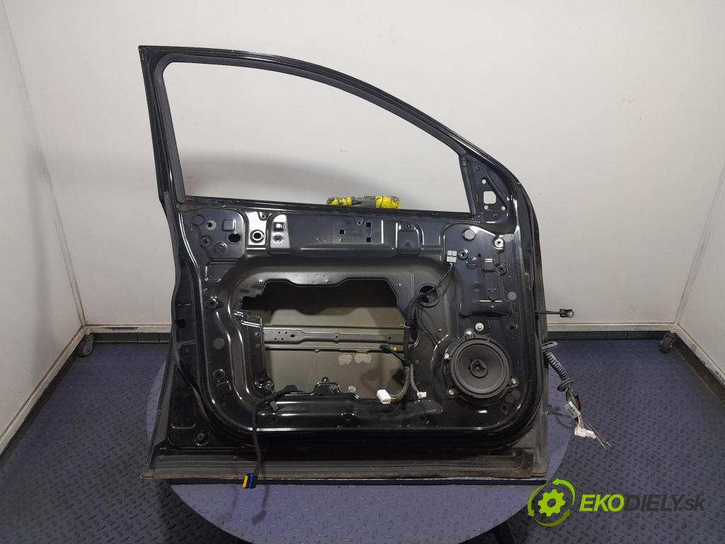 Nissan Qashqai 2011 dveře před Vlevo, odjet: