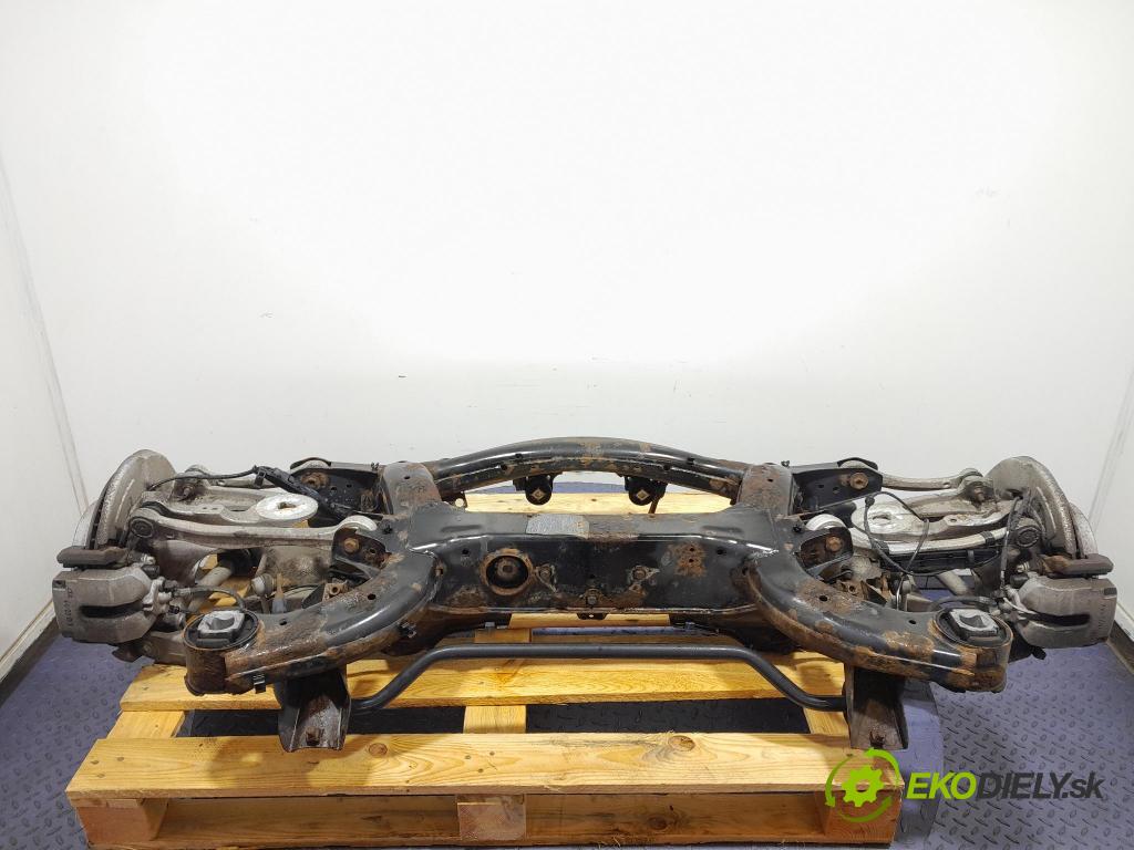 Bmw X5 2014 výztuha Pozastavenia: Zad: