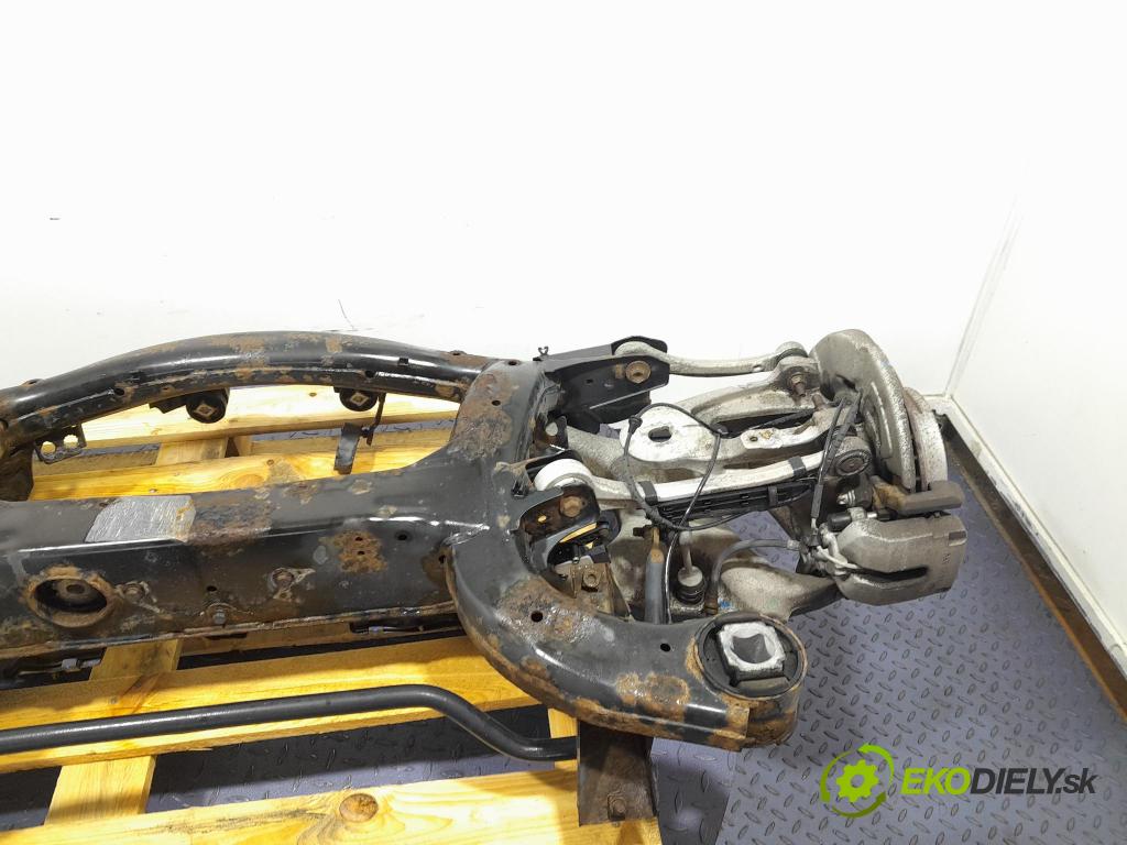 Bmw X5 2014 výztuha Pozastavenia: Zad: