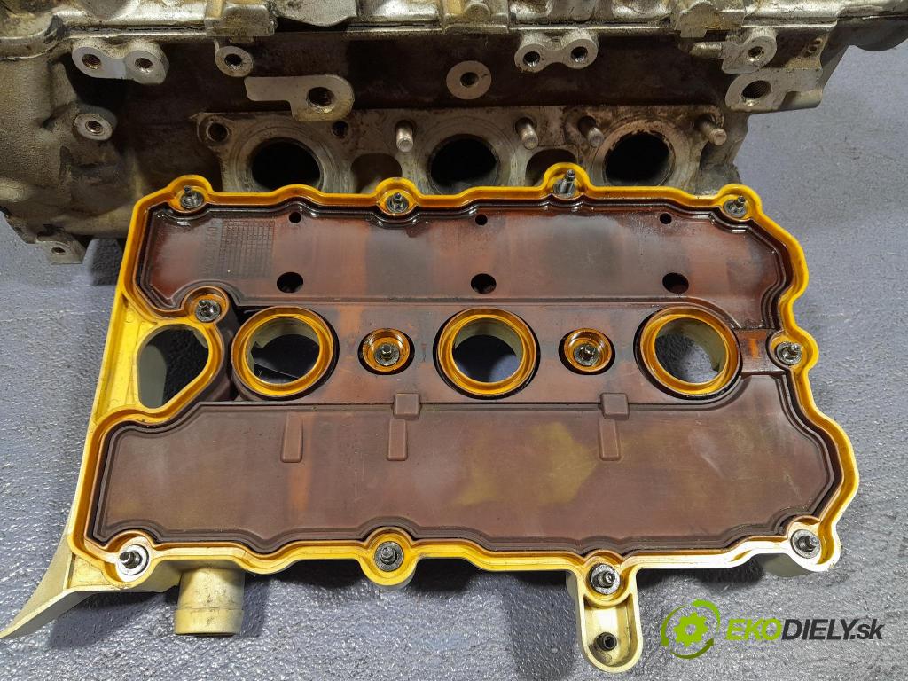 Audi A6 2005 hlava Motor: 06E103374