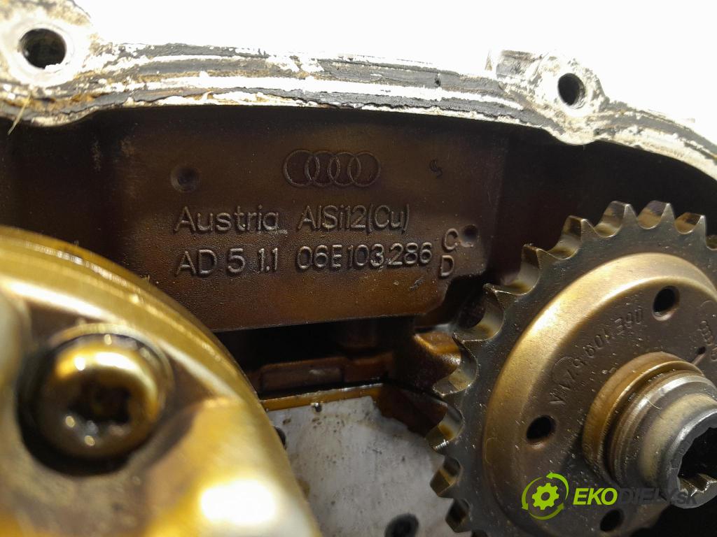 Audi A6 2005 hlava Motor: 06E103374