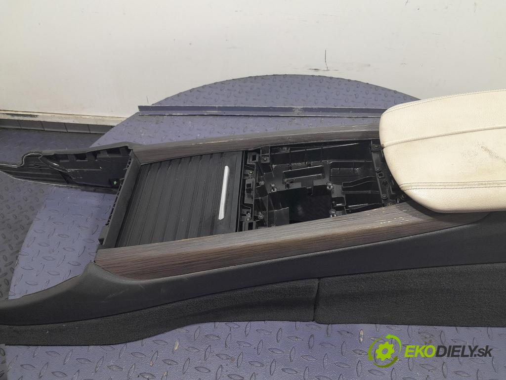 Bmw X5 2014 Tunel: Střední: