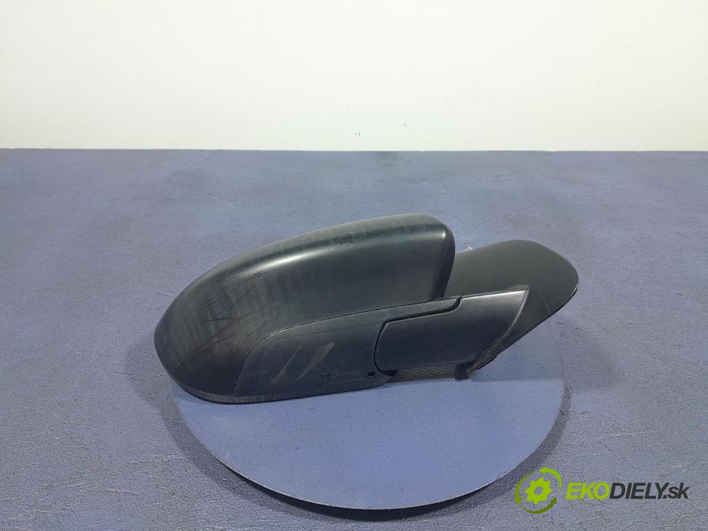 Nissan Qashqai 2011 zpětné zrcátko prave