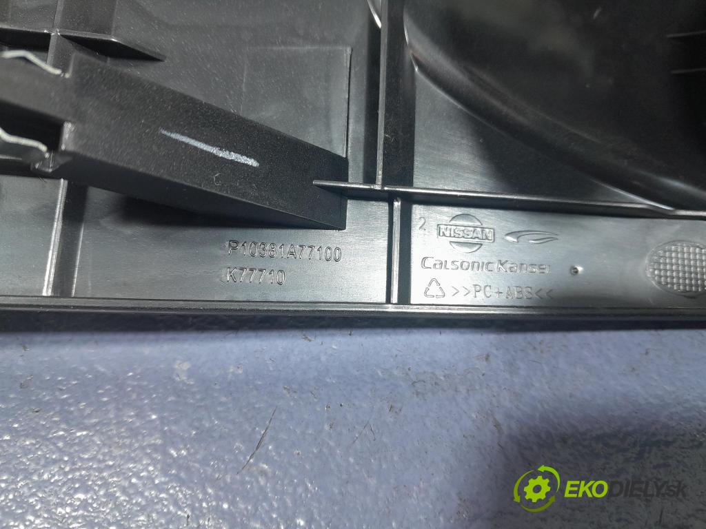 Nissan Qashqai 2011 kryt Plast: Interiéry: P10381A77100
