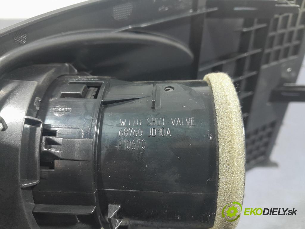 Nissan Qashqai 2011 kryt Plast: Interiéry: P10381A77100