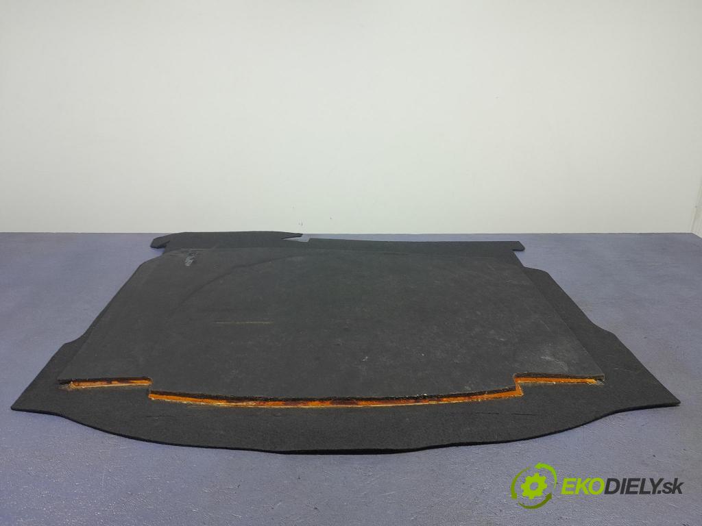 Nissan Qashqai 2011 koberec do auta