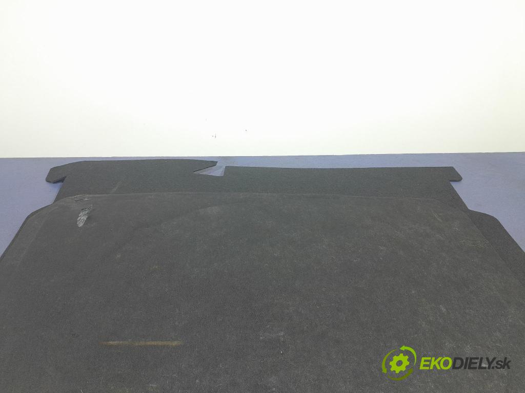 Nissan Qashqai 2011 koberec do auta 