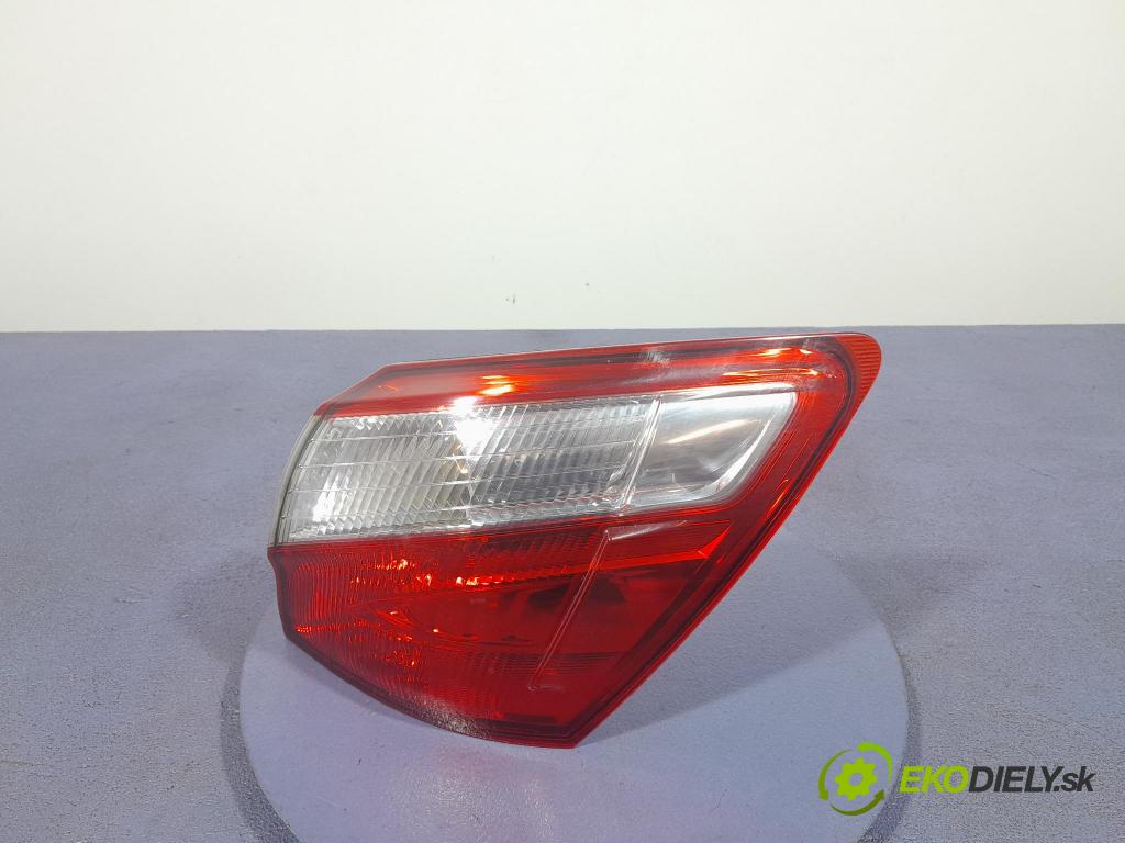 Nissan Qashqai 2011 světlo Zad: Práva: Mimo: