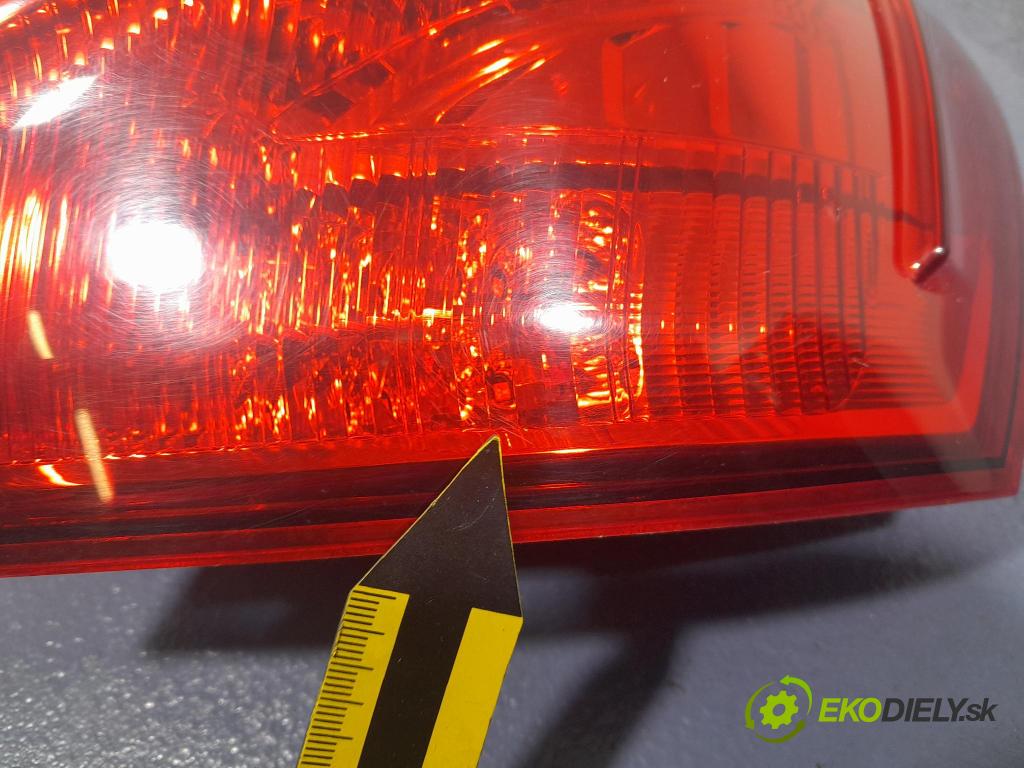 Nissan Qashqai 2011 světlo Zad: Práva: Mimo: