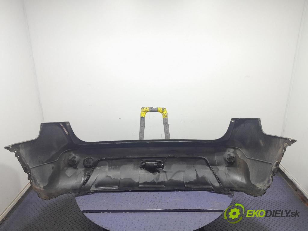 Nissan Qashqai 2011 nárazník Zad: