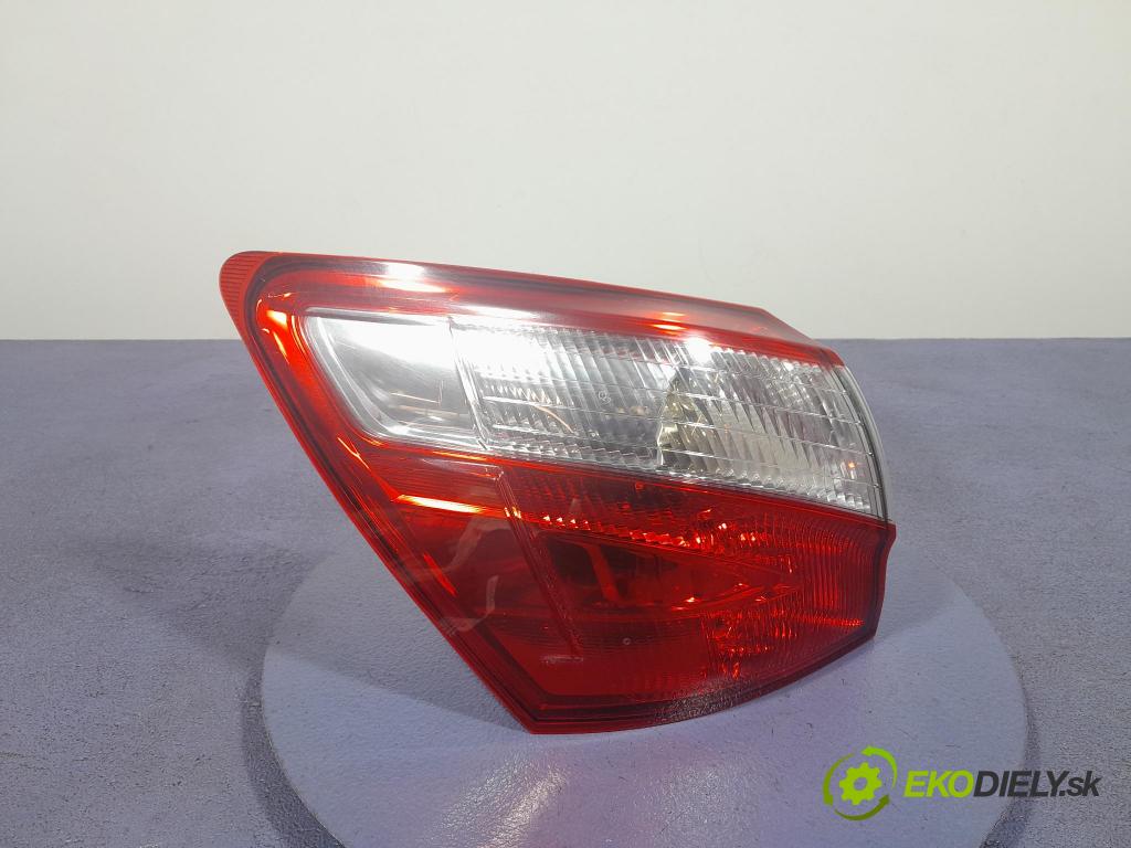 Nissan Qashqai 2011 světlo Zad: levá Mimo: