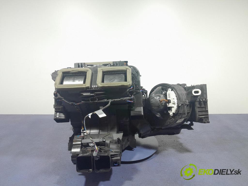 Bmw X5 2014 radiátor 9289357
