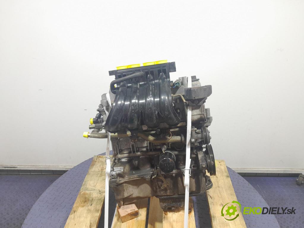 Nissan Micra 2003 motor Benzín CR12